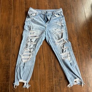 American Eagle distressed light wash jeans
